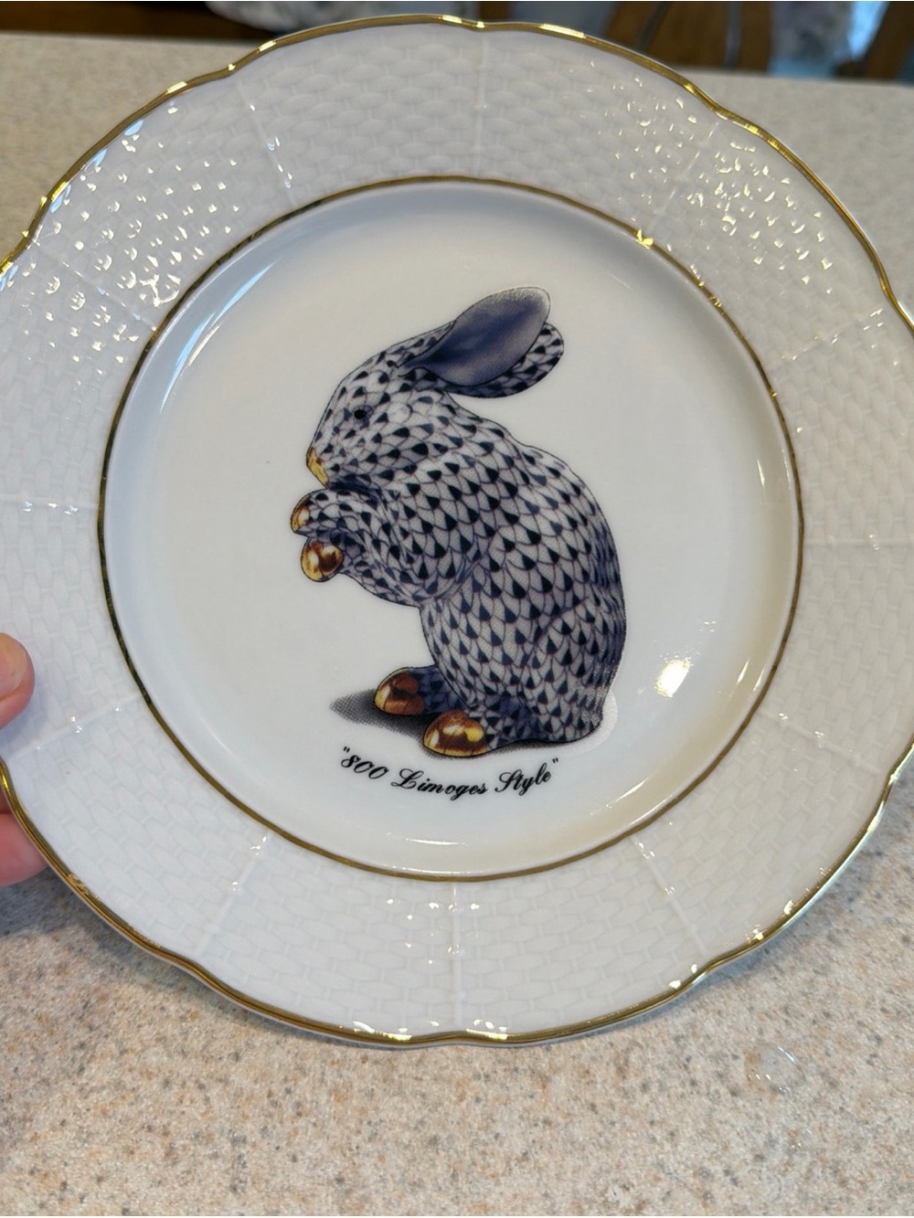 Herend Blue Fishnet Bunny Porcelain 7 5/8 inch Accent Plate with Gold Trim RARE